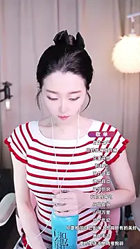 Zoe-99 online show from October 2025 02:15:01 PM