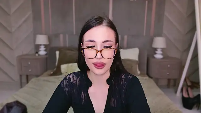 EmmaLawrens online show from March 2025 12:02:02 PM