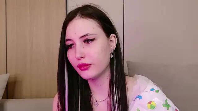 EmmaLawrens online show from April 2026 10:55:01 AM