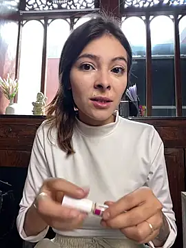 Snapshot of Aleska_Miami chatting on May 2026 02:25:01 PM Aleska Miami online show from May 2026 02:25:01 PM