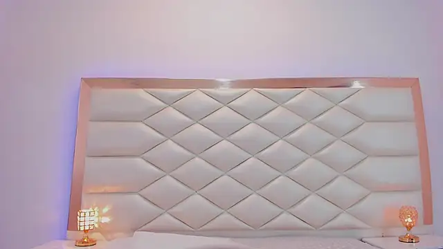 MiaQueen021 online show from January 2025 12:29:01 PM