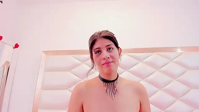 MiaQueen021 online show from March 2025 03:29:02 PM