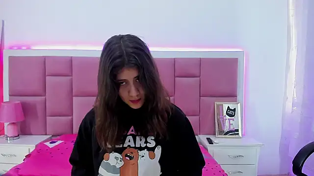 MiaQueen021 online show from March 2025 08:09:01 PM