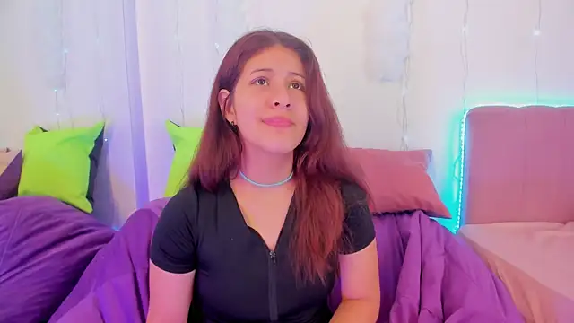 MiaQueen021 online show from October 2025 12:57:02 PM