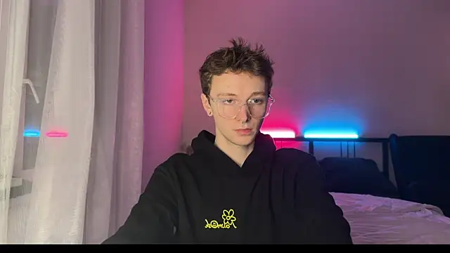 Snapshot of Calvin_Polanski chatting on January 2025 08:19:02 PM Calvin Polanski online show from January 2025 08:19:02 PM