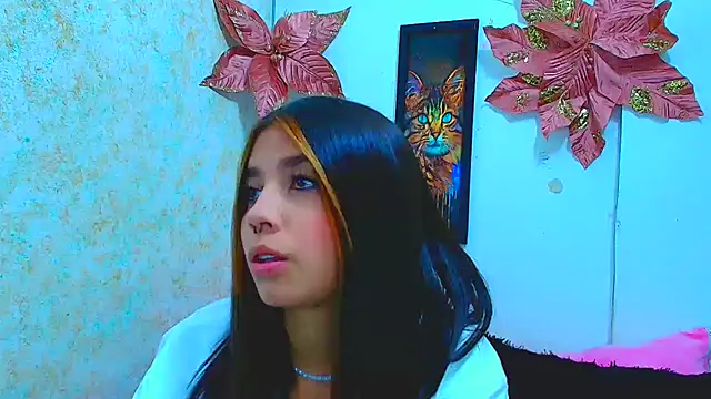 Rousse violett online show from January 2025 08:04:01 PM