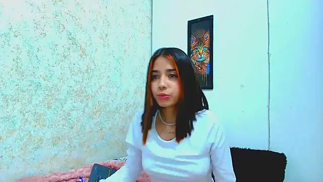 Rousse violett online show from March 2025 11:27:01 PM