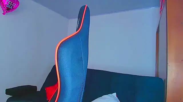 Rousse violett online show from October 2025 08:40:01 PM