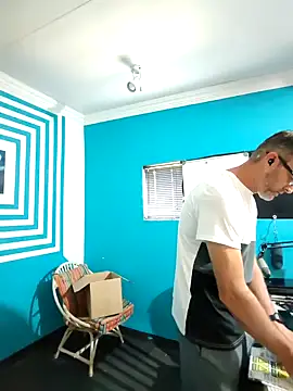 itsmeyes69 online show from February 2025 09:08:01 AM