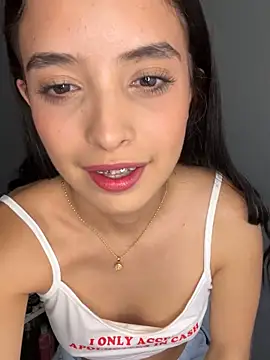 StefanyRousse online show from September 2025 05:51:01 PM