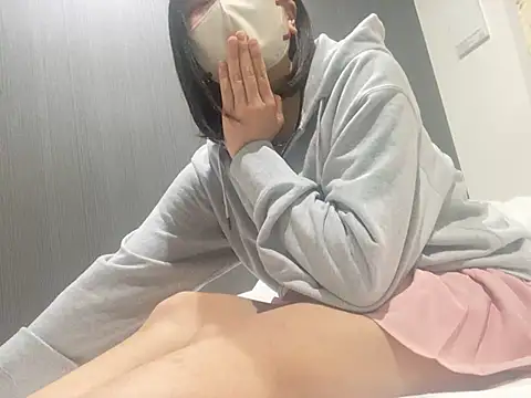 Snapshot of sakuchaaa_2525 chatting on March 2025 10:11:02 AM sakuchaaa 2525 online show from March 2025 10:11:02 AM