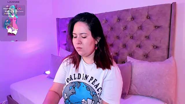 zoes milee online show from October 2025 11:21:02 AM