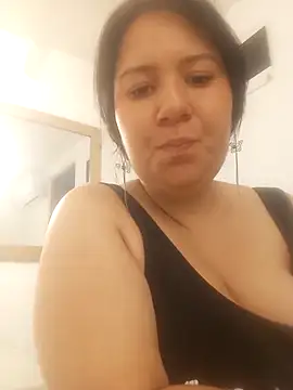 zoes milee online show from April 2026 11:16:01 AM