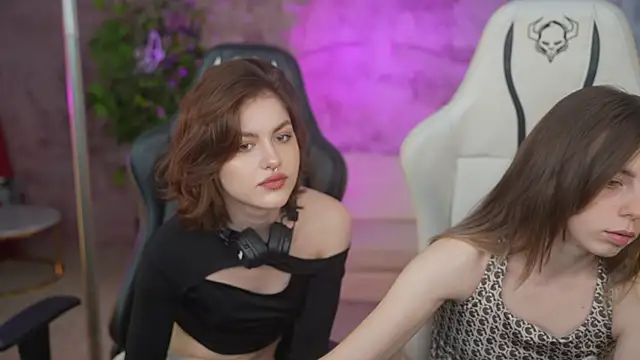 Snapshot of Lika_Secret_ chatting on January 2025 03:50:01 PM Lika Secret  online show from January 2025 03:50:01 PM