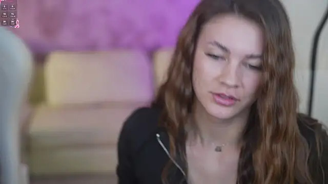 Snapshot of Lika_Secret_ chatting on February 2025 11:37:02 PM Lika Secret  online show from February 2025 11:37:02 PM