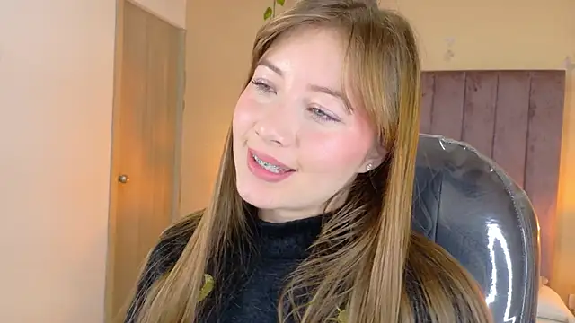 Snapshot of Dahlia_Rousse chatting on February 2026 06:50:01 AM Dahlia Rousse online show from February 2026 06:50:01 AM