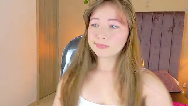 Snapshot of Dahlia_Rousse chatting on February 2026 01:56:02 PM Dahlia Rousse online show from February 2026 01:56:02 PM