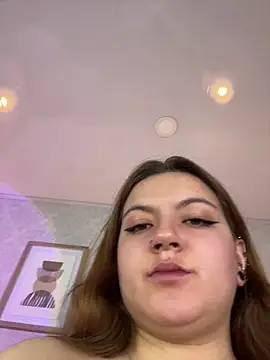 Snapshot of Veronica_simons chatting on June 2026 11:13:02 PM Veronica simons online show from June 2026 11:13:02 PM