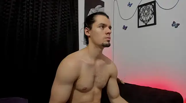 Snapshot of maxi_styles chatting on January 2025 03:11:01 AM maxi styles online show from January 2025 03:11:01 AM