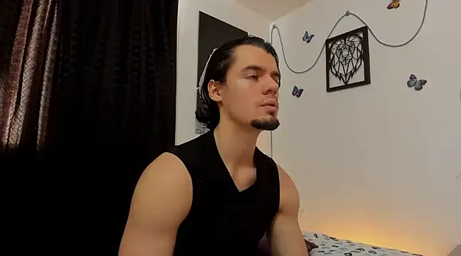 Snapshot of maxi_styles chatting on February 2025 08:10:01 PM maxi styles online show from February 2025 08:10:01 PM