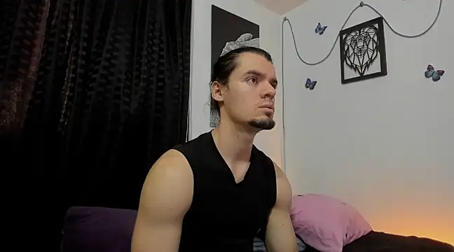 Snapshot of maxi_styles chatting on February 2025 10:15:02 PM maxi styles online show from February 2025 10:15:02 PM