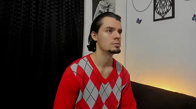 Snapshot of maxi_styles chatting on February 2025 02:08:02 AM maxi styles online show from February 2025 02:08:02 AM