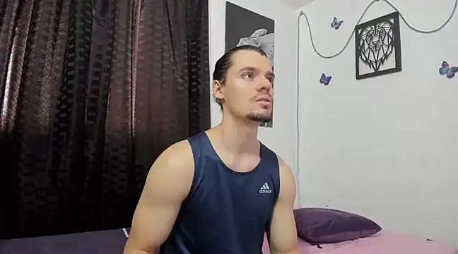 Snapshot of maxi_styles chatting on March 2025 07:46:02 PM maxi styles online show from March 2025 07:46:02 PM