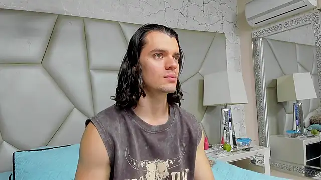 Snapshot of maxi_styles chatting on February 2026 08:51:01 PM maxi styles online show from February 2026 08:51:01 PM