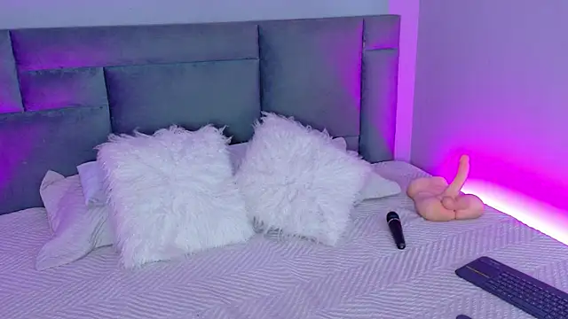 AlynAllen online show from February 2026 07:07:01 PM