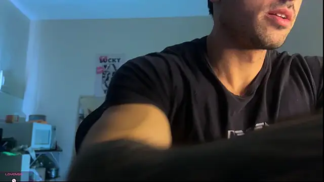 Snapshot of Lucasfit24 chatting on May 2026 03:42:02 PM Lucasfit24 online show from May 2026 03:42:02 PM