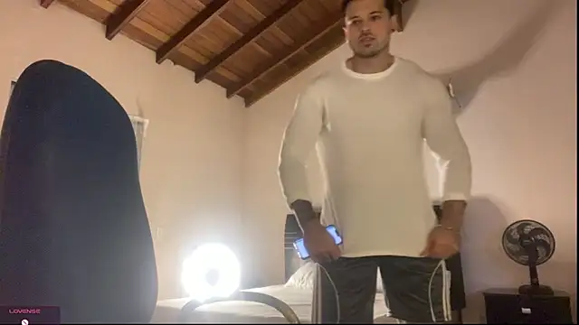Snapshot of Lucasfit24 chatting on May 2026 12:41:02 AM Lucasfit24 online show from May 2026 12:41:02 AM