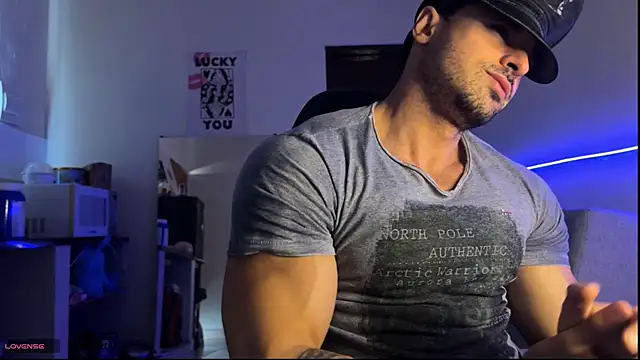 Snapshot of Lucasfit24 chatting on June 2026 02:45:01 PM Lucasfit24 online show from June 2026 02:45:01 PM