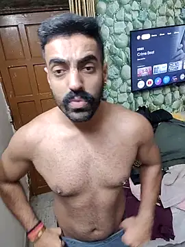 vaibhavchugh38 online show from March 2025 06:29:01 PM