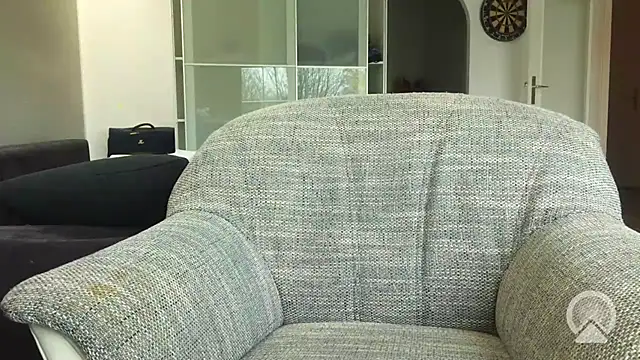 Snapshot of TyroneeDE chatting on October 2025 11:47:02 AM TyroneeDE online show from October 2025 11:47:02 AM