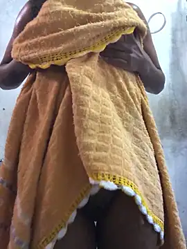 PretinhaOfc online show from December 2025 06:37:02 PM