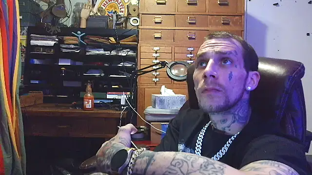 Snapshot of Aru916 chatting on November 2025 10:23:01 AM Aru916 online show from November 2025 10:23:01 AM