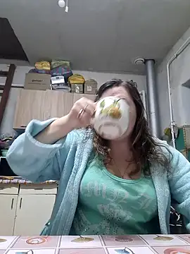 Jyleta online show from October 2025 09:49:02 PM