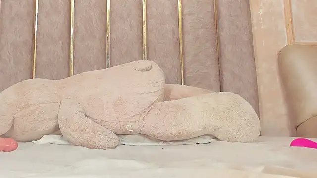 LilaBeily online show from February 2025 01:41:02 AM