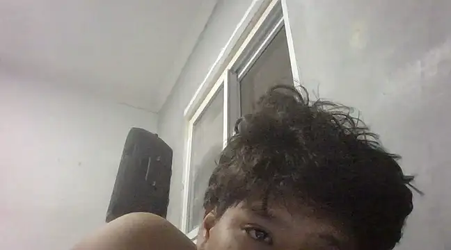 Snapshot of it0z_klk chatting on February 2025 12:40:01 AM it0z klk online show from February 2025 12:40:01 AM