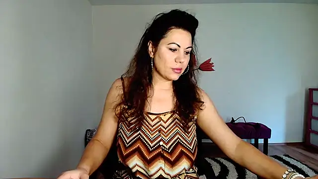 VixenVibesX online show from June 2026 08:01:02 AM