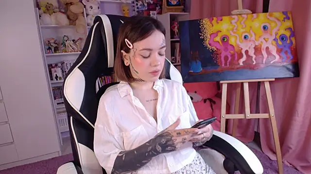 Catharsisi online show from February 2025 05:14:01 PM