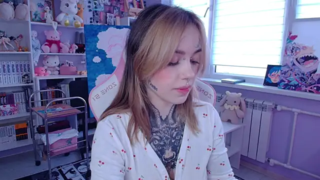 Catharsisi online show from October 2025 01:28:02 PM