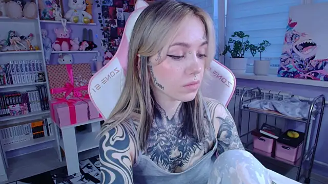 Catharsisi online show from November 2025 01:22:04 PM