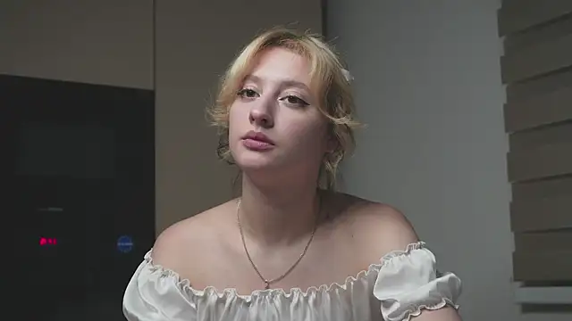 Snapshot of milasmiu chatting on February 2025 06:24:02 PM milasmiu online show from February 2025 06:24:02 PM