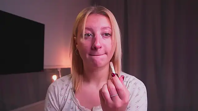 Snapshot of milasmiu chatting on September 2025 03:01:02 PM milasmiu online show from September 2025 03:01:02 PM