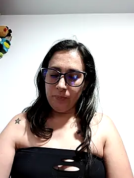 CHARLOTTE 1711 online show from November 2025 03:49:01 AM