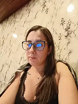 Snapshot of CHARLOTTE_1711 chatting on July 2026 03:03:01 AM CHARLOTTE 1711 online show from July 2026 03:03:01 AM