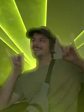 skibidibomba online show from February 2025 05:29:01 PM