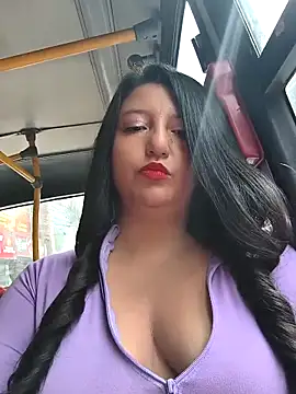 Melyy Edii online show from April 2026 07:15:01 PM