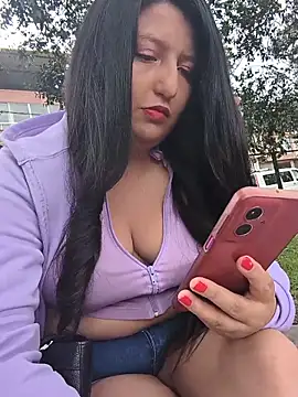 Snapshot of Melyy_Edii chatting on May 2026 07:55:02 PM Melyy Edii online show from May 2026 07:55:02 PM
